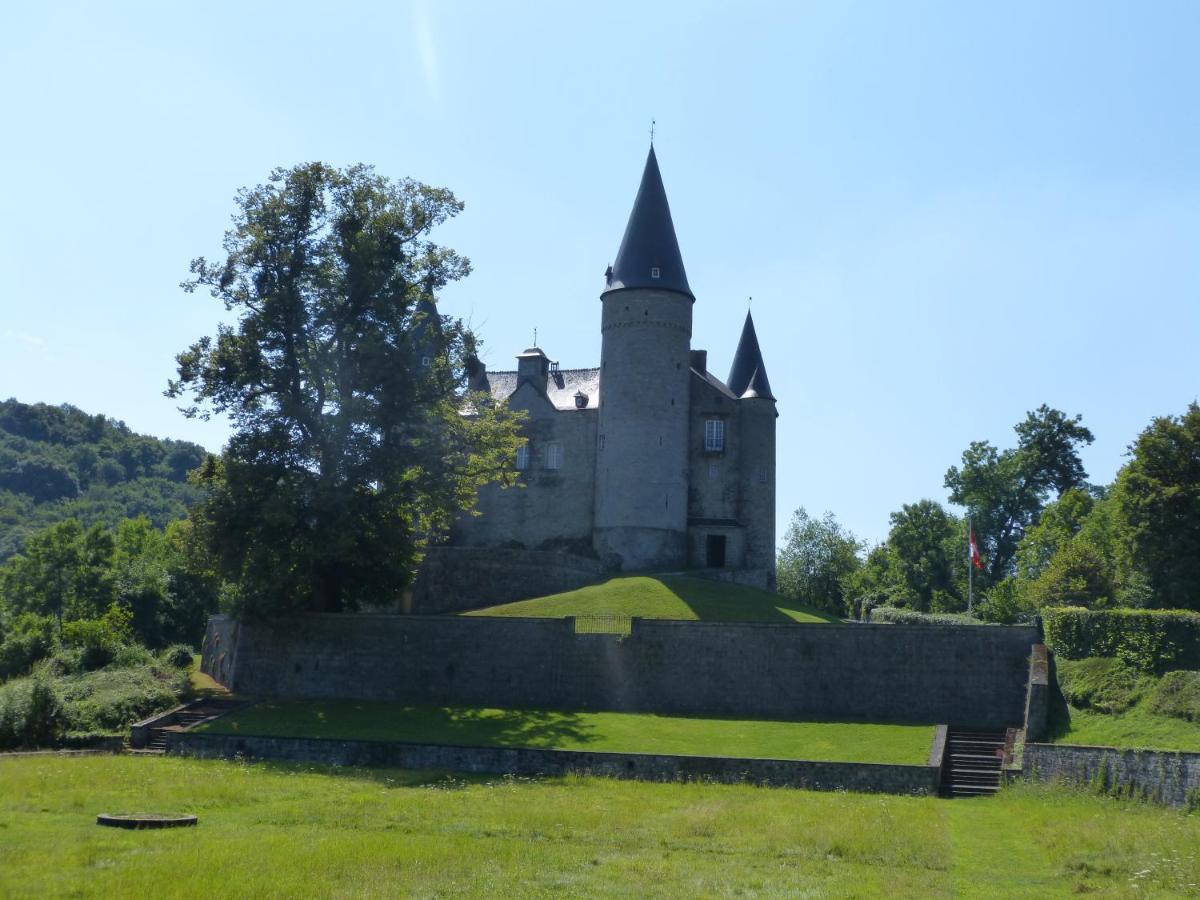 Bed and Breakfast Le Cerf D'Hubert Redu Exterior foto