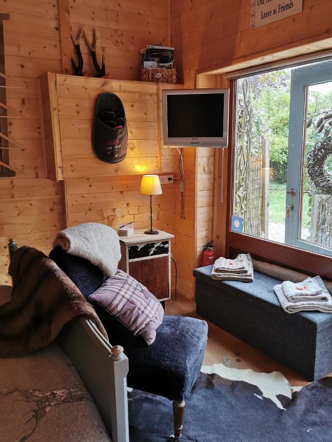 Bed and Breakfast Le Cerf D'Hubert Redu Exterior foto